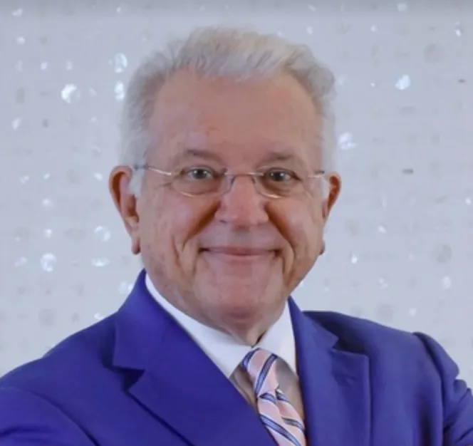 Dr. Andrew Campbell.PNG